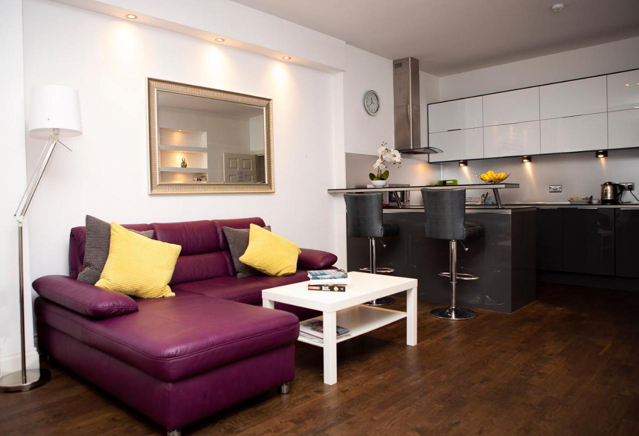 Apt 1, Trafalgar Square 1St Floor By Indigo Flats London Exterior photo
